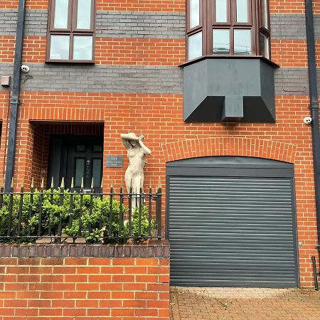 Stylish 1-Bed Studio London Bagian luar foto