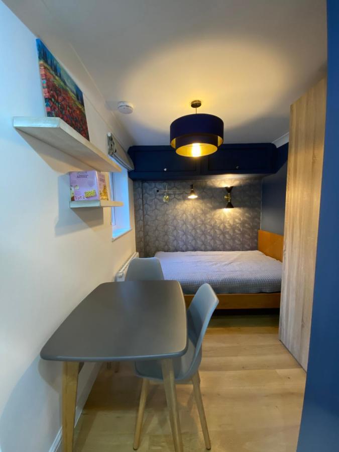 Stylish 1-Bed Studio London Bagian luar foto